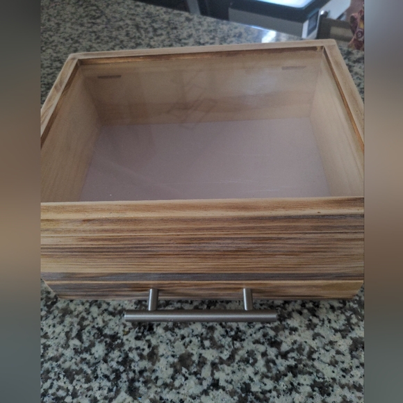 Large 2 Compartment Jewelry Box or Collectible Case. - Picture 2 of 11